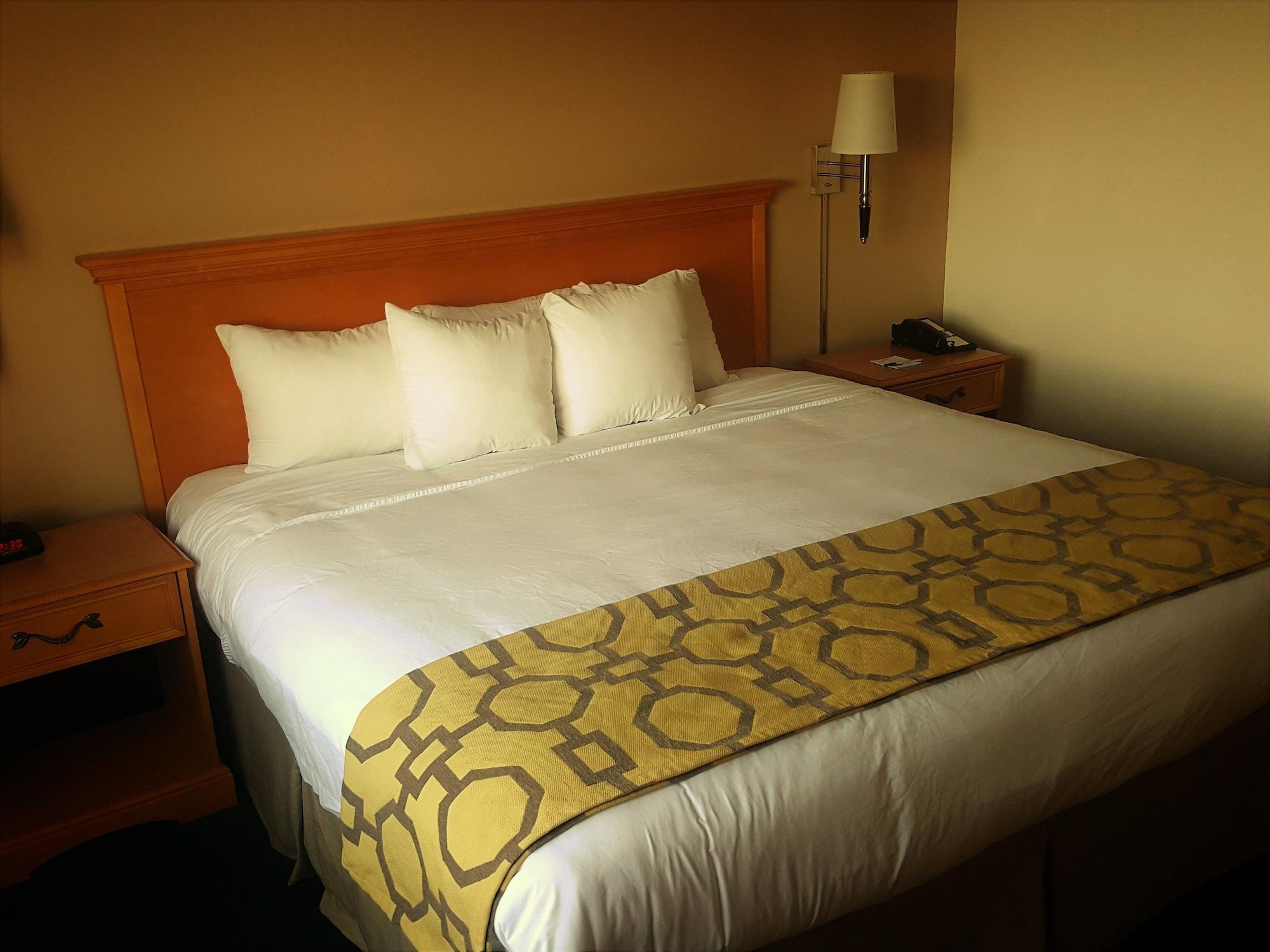 Hotel Baymont By Wyndham Indianapolis Northeast Exterior foto