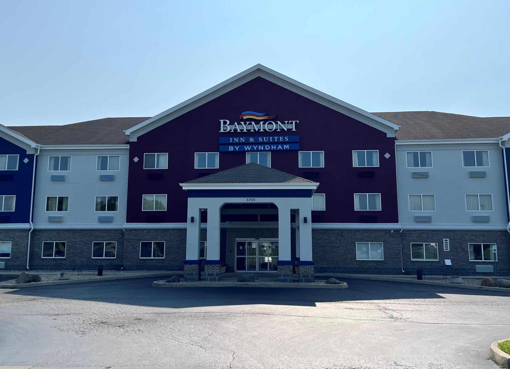Hotel Baymont By Wyndham Indianapolis Northeast Exterior foto