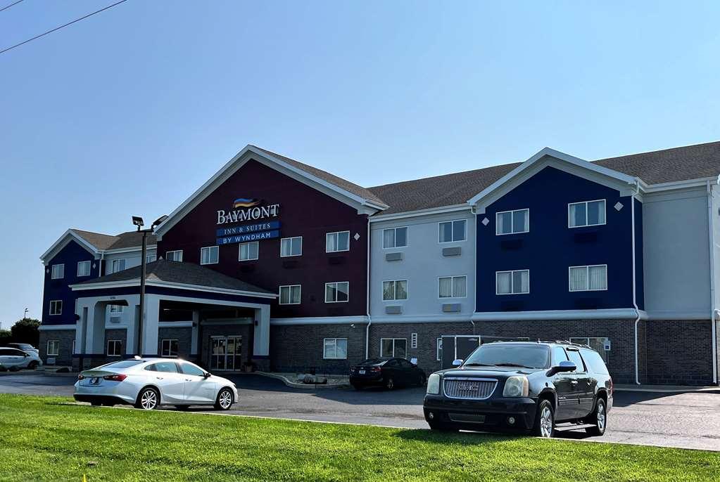 Hotel Baymont By Wyndham Indianapolis Northeast Exterior foto
