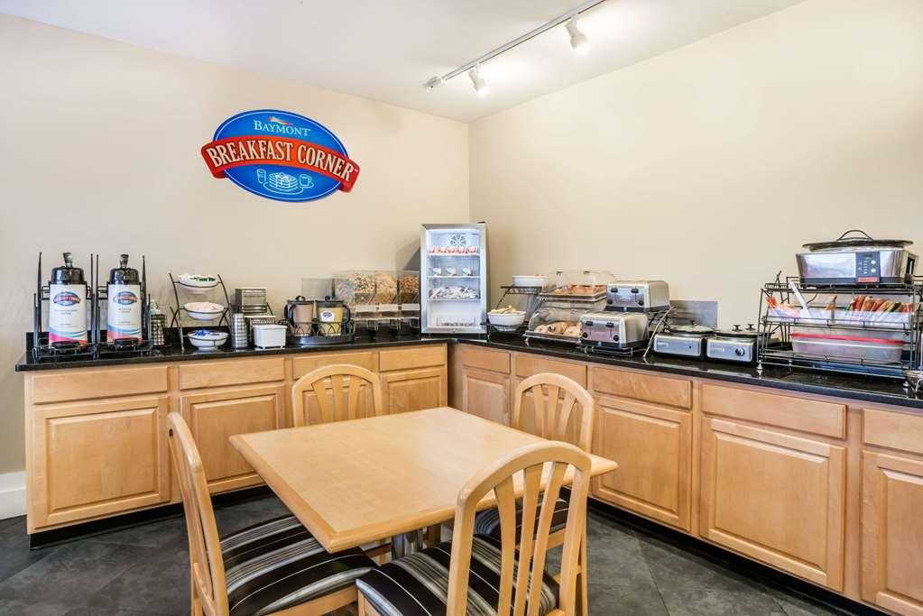 Hotel Baymont By Wyndham Indianapolis Northeast Facilidades foto